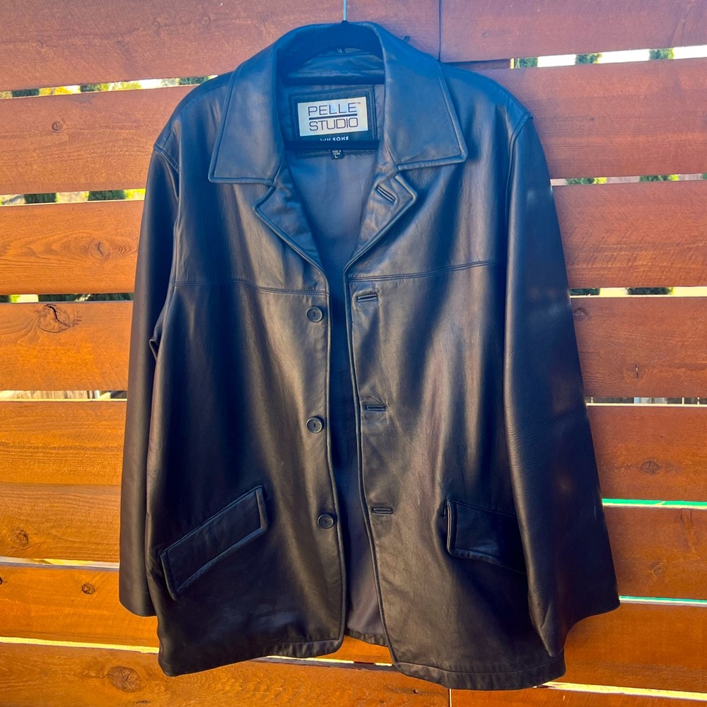 Wilson’s Men’s real leather black jacket, long. Size large